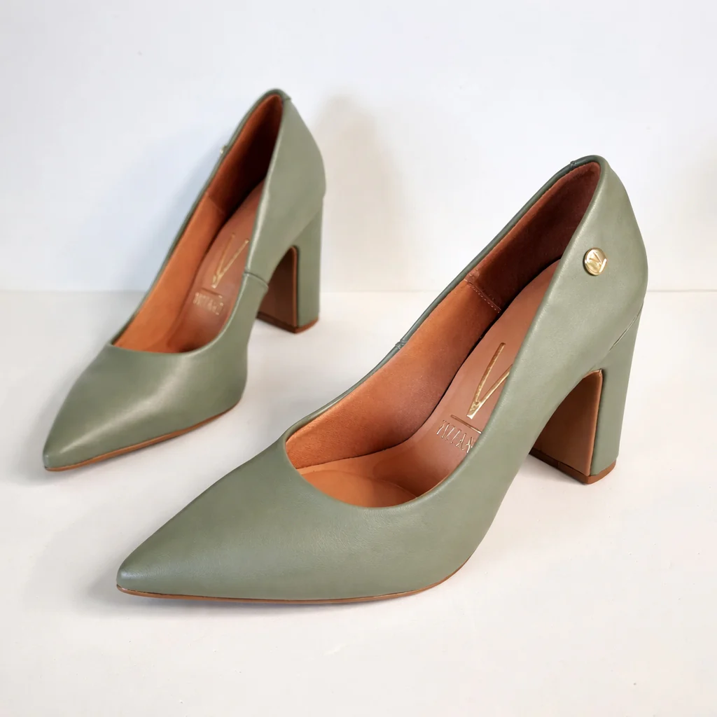 Vizzano 1285-400 Block Heel Pointy Toe Pump in Sage Green Napa - Image 2
